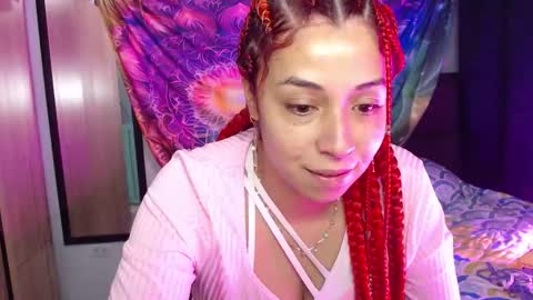 Snapshot of atena_messy chatting on 11.25.25 atena messy online show from 11.25.25