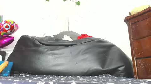 Snapshot of atenea16 chatting on 01.18.25 ATENEA online show from 01.18.25