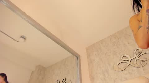 Snapshot of atenea_lux chatting on 06.18.26 atenea lux online show from 06.18.26