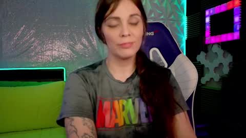 Athena Autumn online show from 10.22.25