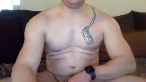 Snapshot of athletedilf chatting on 12.31.24 Athletedilf dilf new cum shy online show from 12.31.24