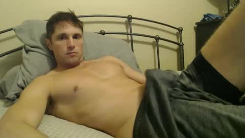 Snapshot of athleteguy55555 chatting on 05.06.26 tommycb55555 online show from 05.06.26