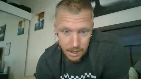 Snapshot of athletic_skater779 chatting on 05.23.26 AthleticWhiteboy777 online show from 05.23.26