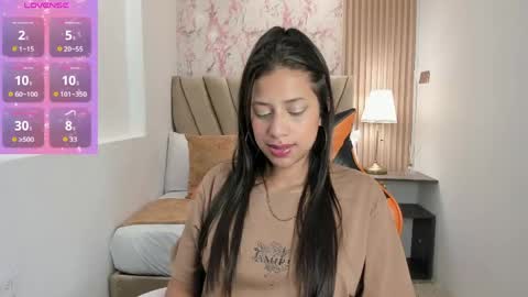 Snapshot of atiena_ chatting on 04.14.26 Atiena online show from 04.14.26