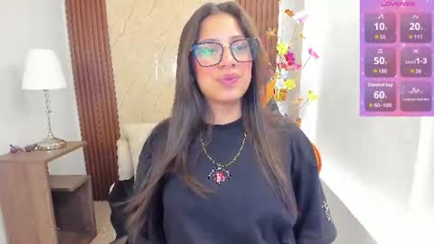 Snapshot of atiena_ chatting on 06.21.26 Atiena online show from 06.21.26