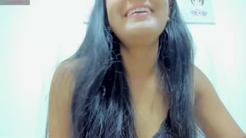 Snapshot of atilana_diaz chatting on 04.27.26 Atilana Diaz online show from 04.27.26