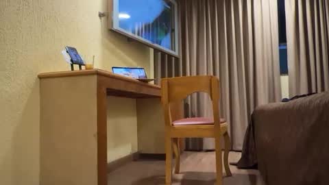 Snapshot of atizamen chatting on 10.22.25 atizamen online show from 10.22.25