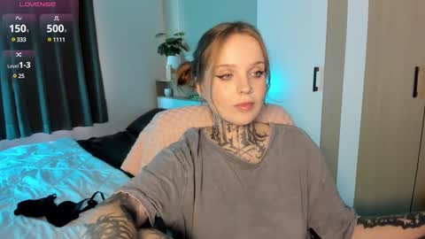 online every day between 10am-23pm online show from 02.11.25