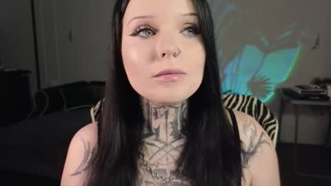 online every day between 10am-23pm online show from 11.05.25