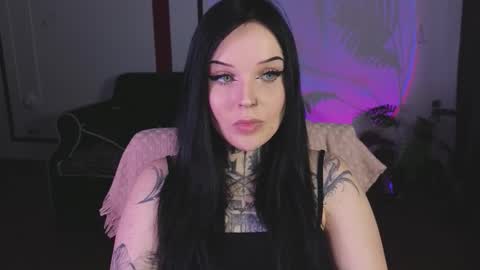 online every day between 10am-23pm online show from 11.13.25