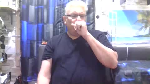 A online show from 02.04.25