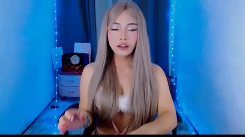 Snapshot of audreyblaise chatting on 09.09.25 Audrey online show from 09.09.25