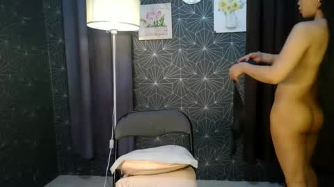 Audrey online show from 12.04.25