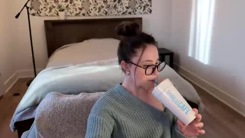 Miss Audrey online show from 03.01.25