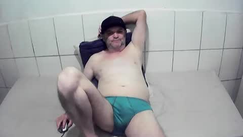 Snapshot of augustopierdona26 chatting on 07.15.26 cesar augusto online show from 07.15.26