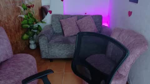 Snapshot of aunty_milf chatting on 02.05.26 aunty_milf online show from 02.05.26