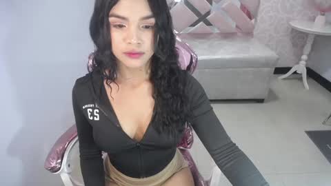 Snapshot of aura_ch chatting on 04.11.26 Aura online show from 04.11.26