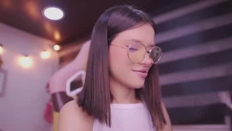 aura_rouss online show from 12.22.25