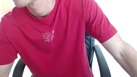 Snapshot of aureliv1 chatting on 09.14.25 Aureliano online show from 09.14.25
