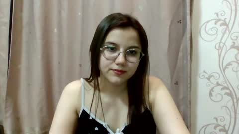 Snapshot of aurora_breeze chatting on 04.26.26 Kiara Xanthe online show from 04.26.26