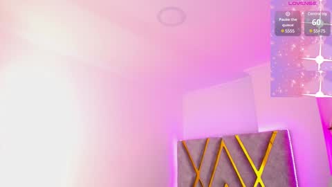 Snapshot of aurora_brown chatting on 01.18.25 Aurora online show from 01.18.25