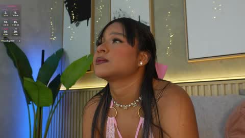 Snapshot of aurora_cruz chatting on 05.09.26 aurora_cruz online show from 05.09.26