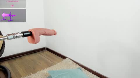 Snapshot of aurora_divine chatting on 01.05.25 aurora_divine online show from 01.05.25