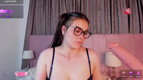 Snapshot of aurora_divine chatting on 01.21.25 aurora_divine online show from 01.21.25