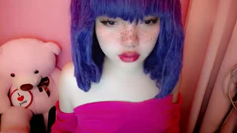 Snapshot of aurora_more chatting on 04.20.26 cute online show from 04.20.26