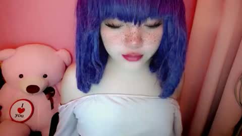Snapshot of aurora_more chatting on 04.28.26 cute online show from 04.28.26