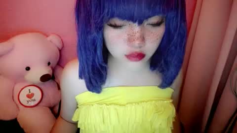Snapshot of aurora_more chatting on 05.23.26 cute online show from 05.23.26