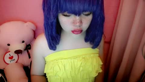 Snapshot of aurora_more chatting on 06.11.26 cute online show from 06.11.26