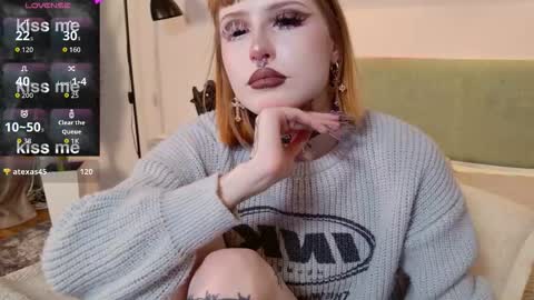 Snapshot of aurora_radiance chatting on 03.01.26 Serena online show from 03.01.26