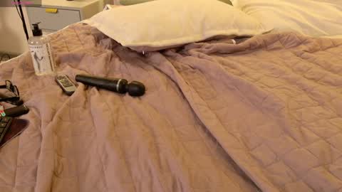 Snapshot of aurora_radiance chatting on 03.21.26 Serena online show from 03.21.26