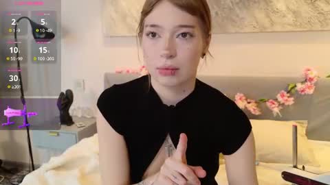 Snapshot of aurora_radiance chatting on 07.06.26 Serena online show from 07.06.26