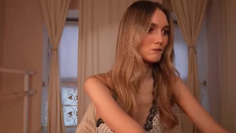 Aurora online show from 10.28.25