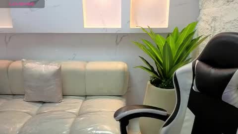 Snapshot of aurora_tp chatting on 02.24.26 AURORA online show from 02.24.26