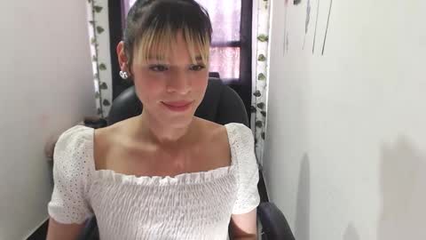 Snapshot of auroraaddams chatting on 10.13.25 AURORA online show from 10.13.25