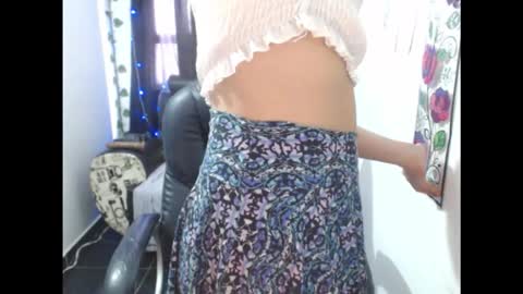 Snapshot of auroraaddams chatting on 10.19.25 AURORA online show from 10.19.25