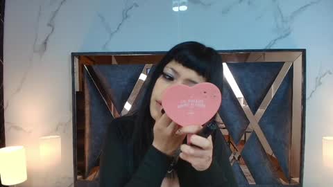 Snapshot of auroradiaz_ chatting on 05.13.26 Aurora Diaz online show from 05.13.26