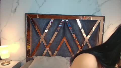 Snapshot of auroradiaz_ chatting on 05.22.26 Aurora Diaz online show from 05.22.26