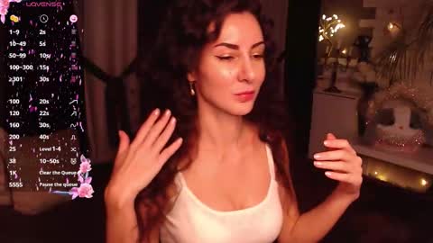 Aurora online show from 12.17.25