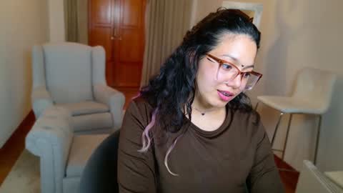 Snapshot of aurorasiera chatting on 01.17.25 Aurora online show from 01.17.25