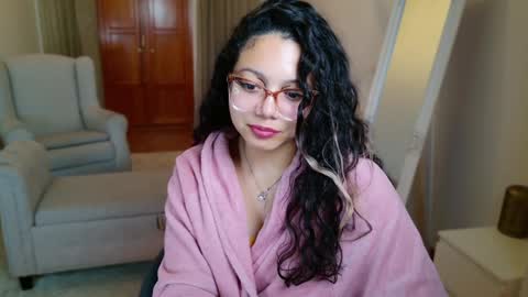 Snapshot of aurorasiera chatting on 01.26.25 Aurora online show from 01.26.25