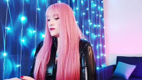 Aurora online show from 03.05.25