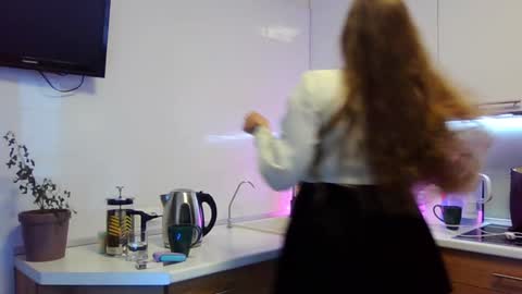 Aurore Harris online show from 01.08.25