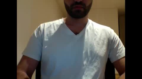 Snapshot of aussie099 chatting on 01.04.25 aussie099 online show from 01.04.25