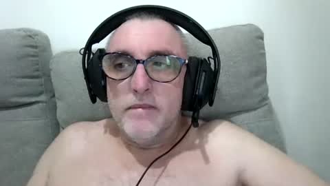 Snapshot of aussie_ozzie chatting on 05.16.26 aussie_ozzie online show from 05.16.26