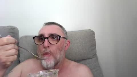 Snapshot of aussie_ozzie chatting on 07.26.26 aussie_ozzie online show from 07.26.26