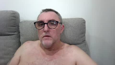 Snapshot of aussie_ozzie chatting on 08.01.26 aussie_ozzie online show from 08.01.26